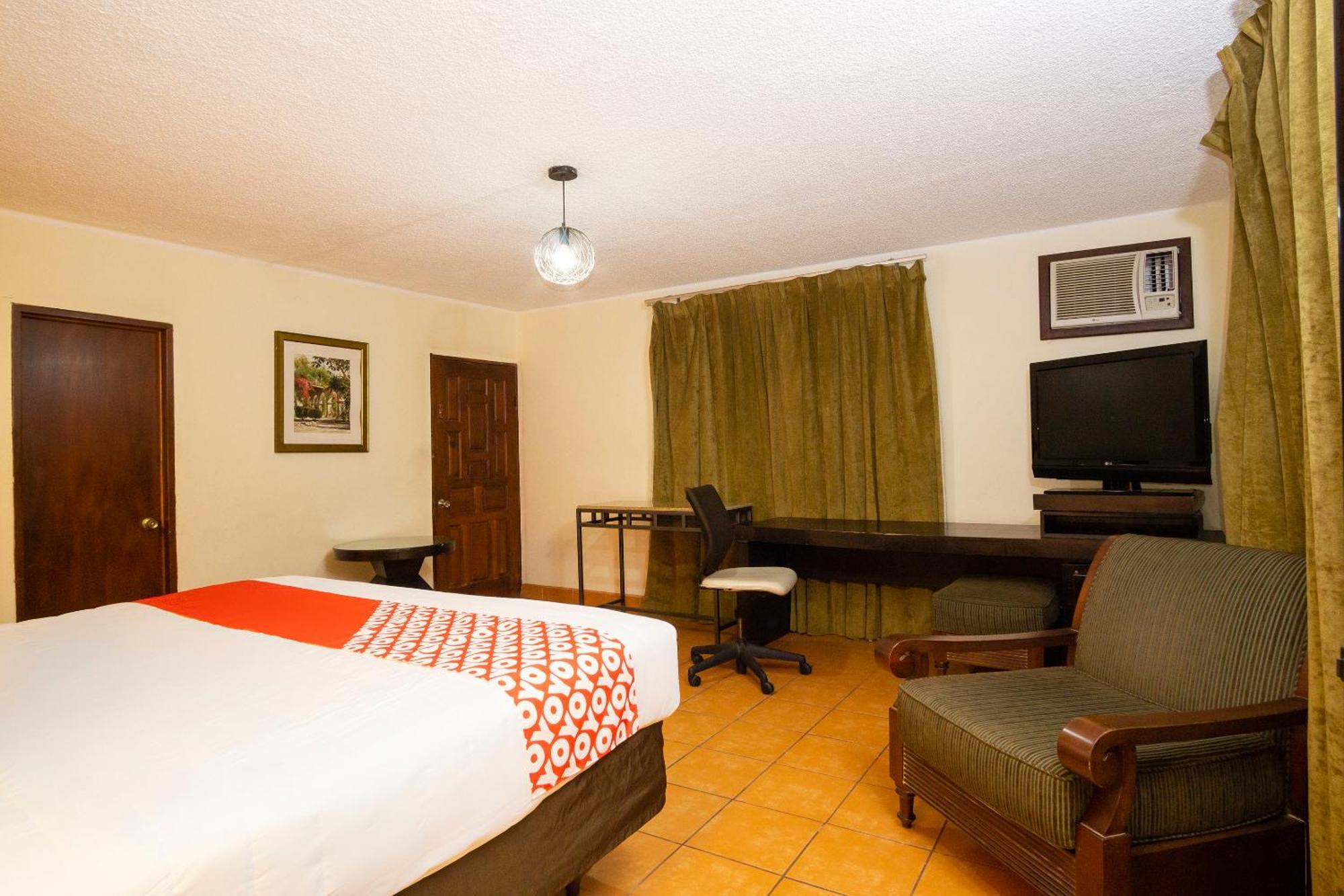 Oyo Hotel Hacienda Don Luis, 로사리토 외부 사진 A room at the hotel