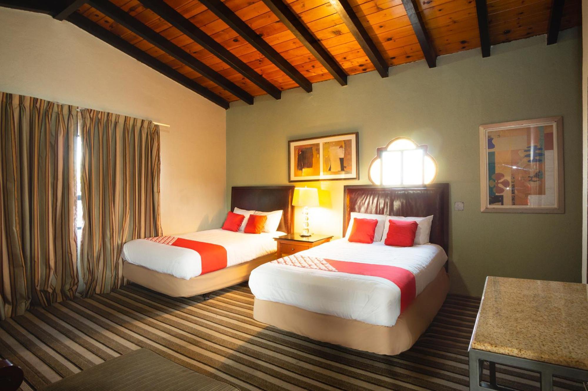 Oyo Hotel Hacienda Don Luis, 로사리토 외부 사진 A typical room at the hotel