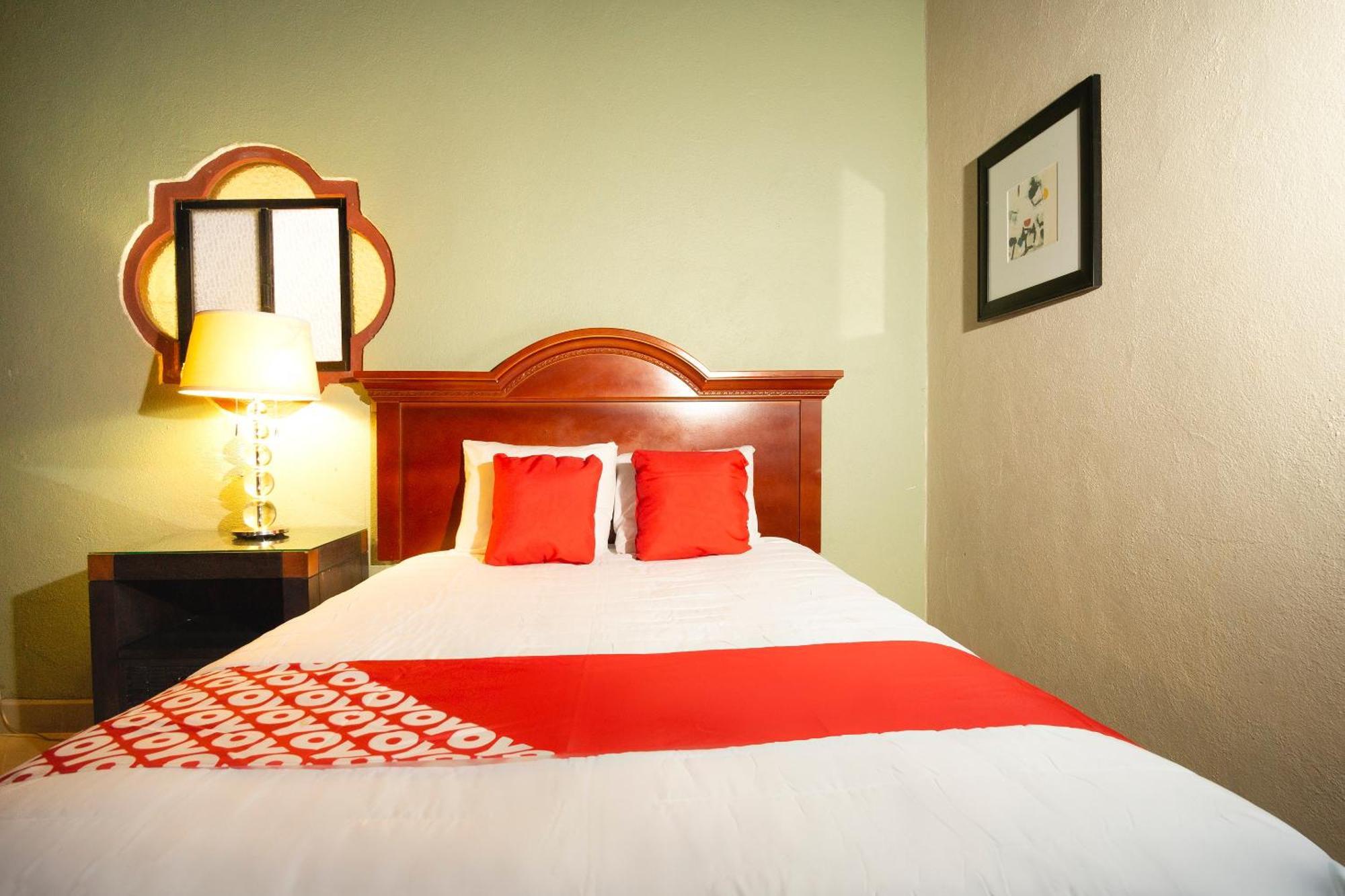 Oyo Hotel Hacienda Don Luis, 로사리토 외부 사진 A room at the hotel